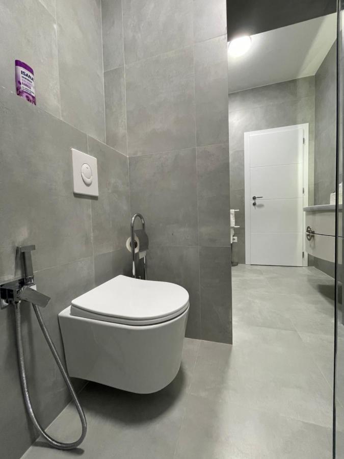 Lovely Apartment Tirana Exteriör bild